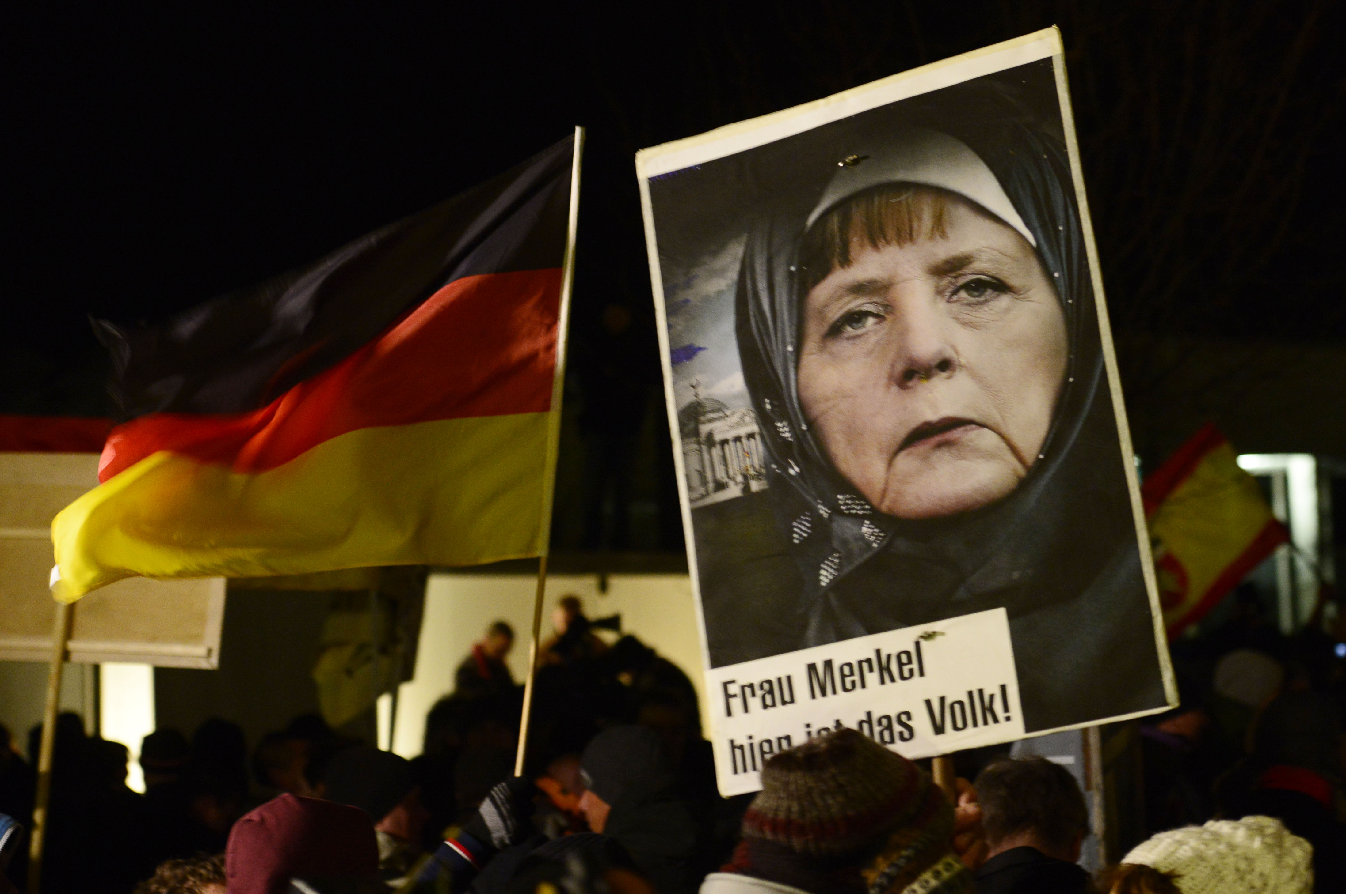 Χιλιάδες στους δρόμους της Γερμανίας υπέρ αλλά και εναντίον της Pegida